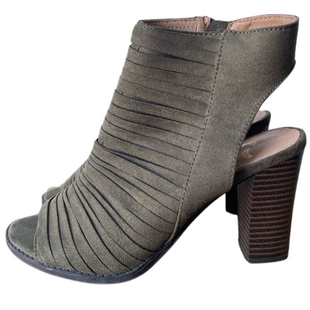 Olive Open toe booties